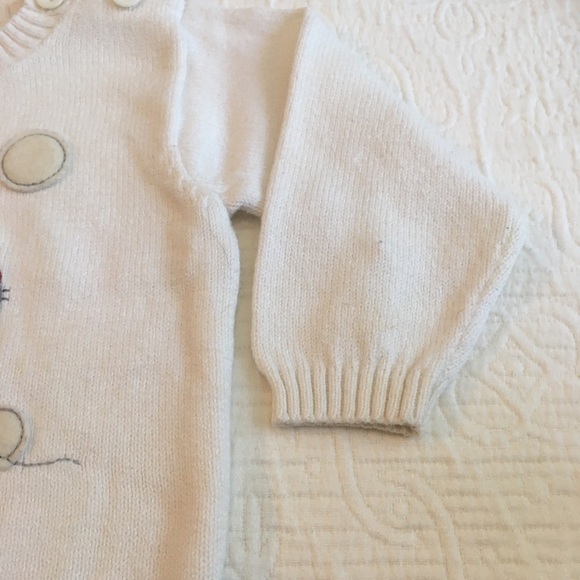 6-12m (4/$20) White Pullover Sweater by GAP - Picture 3 of 9